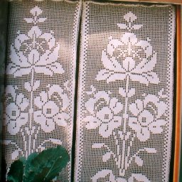 Филейная занавеска для окна