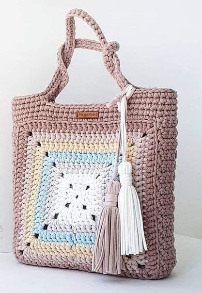 Красивая сумочка из трикотажной пряжи