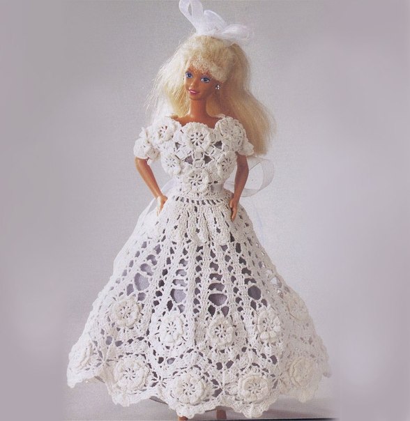 Пышное платье для компактной куколки