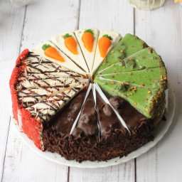 У нас сегодня сразу 12 именинницы!