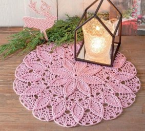 Вяжем декоративную салфетку