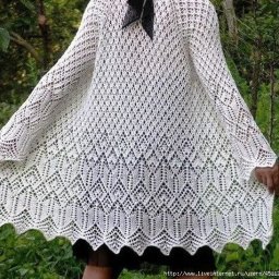 Летний ажурный кардиган для любителей вязать спицами