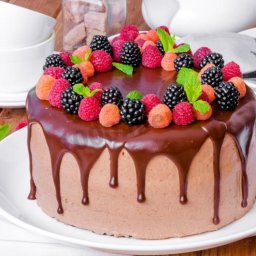 У нас сегодня сразу 7 именинниц!