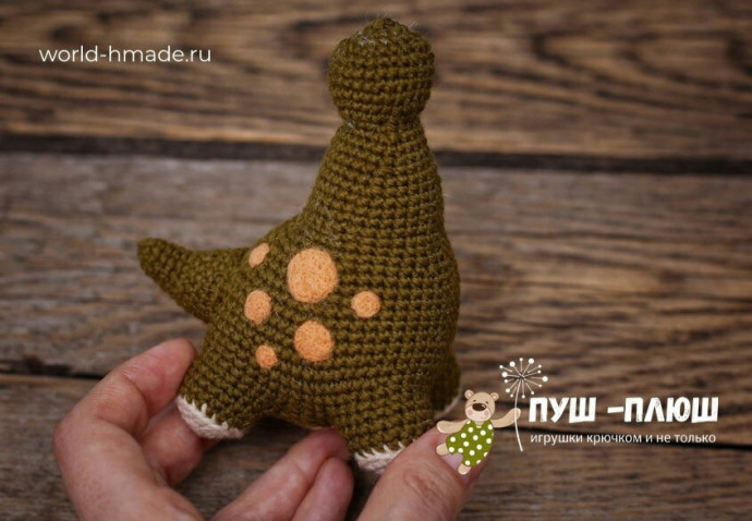 Динозавр Бенито, вяжем крючком