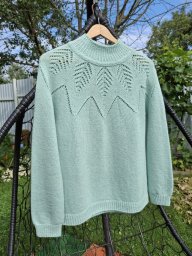 Пуловер цвета мяты