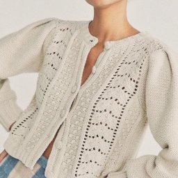 Нежный жакет, с центральным узором