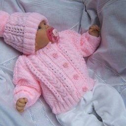 Вязаный комплект для малыша