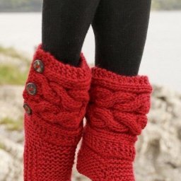 Стильные сапожки спицами