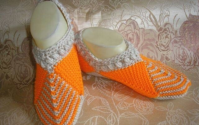 Яркие следочки спицами Яркие следочки спицами