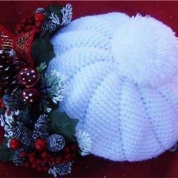 Вяжем очаровательный берет