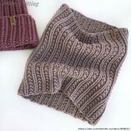 Интересный узор спицами