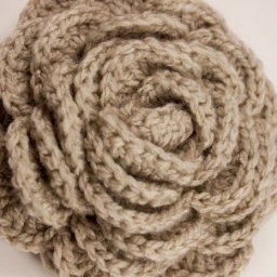 Вяжем объемную роза