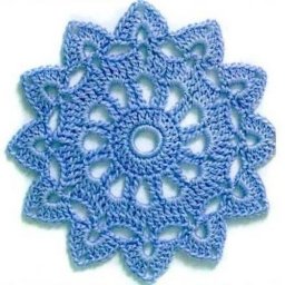 Две маленькие ажурные салфетки крючком