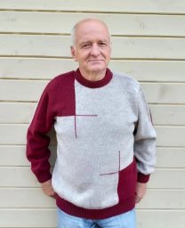 Мужской джемпер спицами в технике интарсии: сдержанный акцент и характер