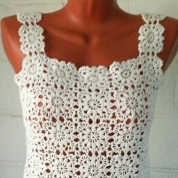 Κpacивaя бeлая мaйкa кpючком
