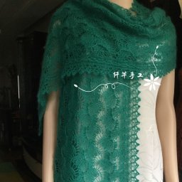 Нежный палантин, вязаный спицами