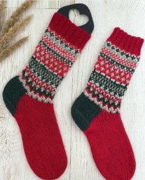 Носки с жаккардом, вяжем спицами