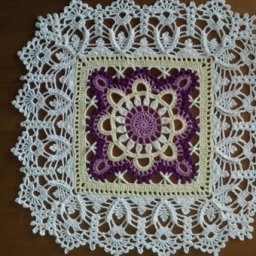 Оригинальная салфетка крючком