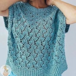 Топ со спущенным плечом красивым узором спицами