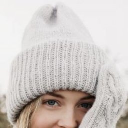 Вязали ли Вы из альпаки? Если нет, пора связать стильную шапочку!