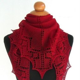 Вяжем красивую шаль спицами