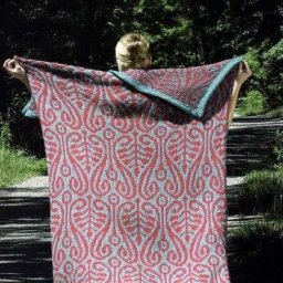 Яркий жаккардовый плед