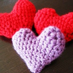 Вяжем объемное сердечко