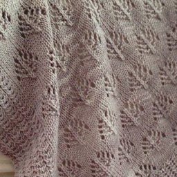 Нежный узор для пледа спицами