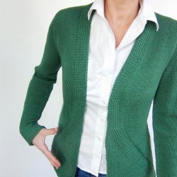 ​Вязание кардигана Cross Pockets Cardigan от дизайнера von Hinterm Stein
