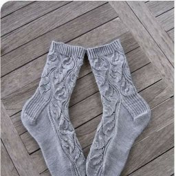 Красивый узор спицами