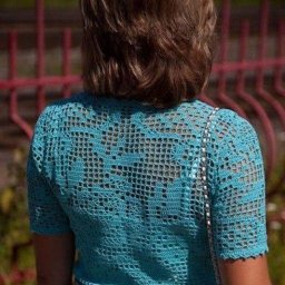 Романтичный топ в филейной технике