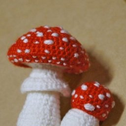 Вяжем мухоморчики
