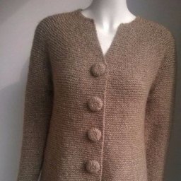 Кардиган с крупными пуговицами