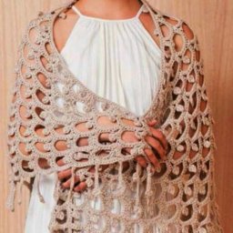 Воздушная шаль, связанная крючком