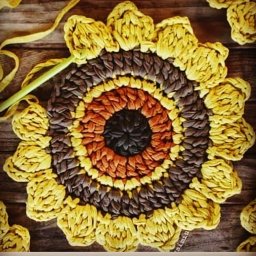 А не связать ли нам подсолнух?