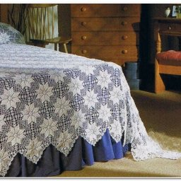 Нежное покрывало из мотивов крючком