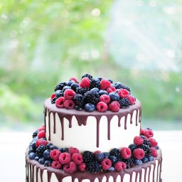 Поздравляем рукодельниц, родившихся 12 июня