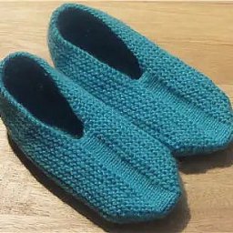 Вяжем тапочки на 2-х спицах