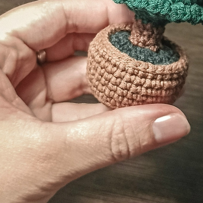 Ёлочка из YarnArt Jeeans, связанная крючком