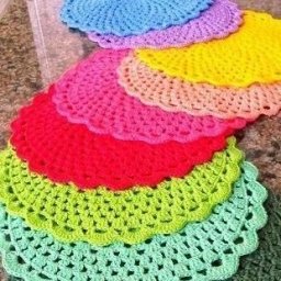 Простая салфетка крючком для начинающих