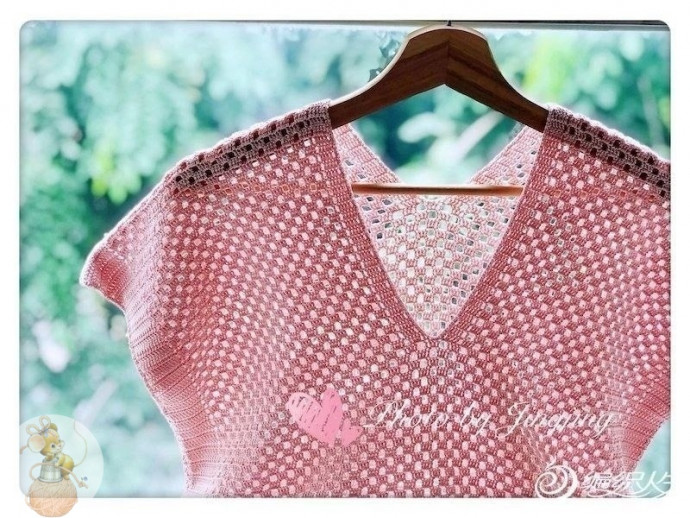 Розовый летний топ крючком &mdash; нежность, которую хочется носить каждый день