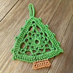 Простые ёлочки крючком