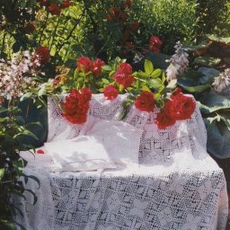 Ажурное покрывало мотивами, вяжем крючком