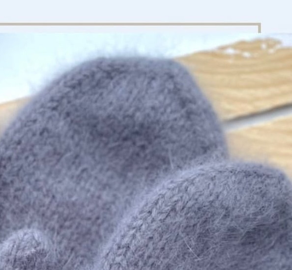 Пушистые варежки спицами