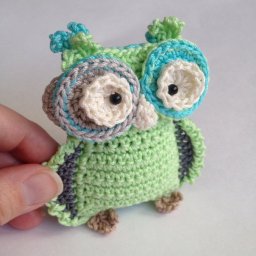 Вяжем милую совушку