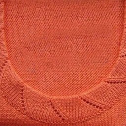 Красивая обвязка горловины спицами