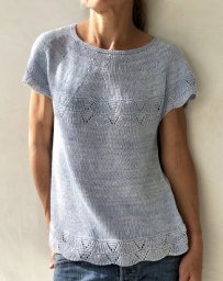 Красивый топ с круглой кокеткой спицами