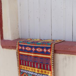 Яркий коврик, жаккард крючком