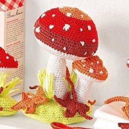 Вяжем яркие мухоморчики