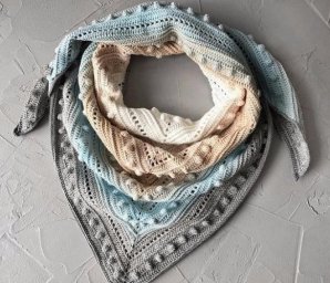 Многоцветный бактус из пряжи LanaGold